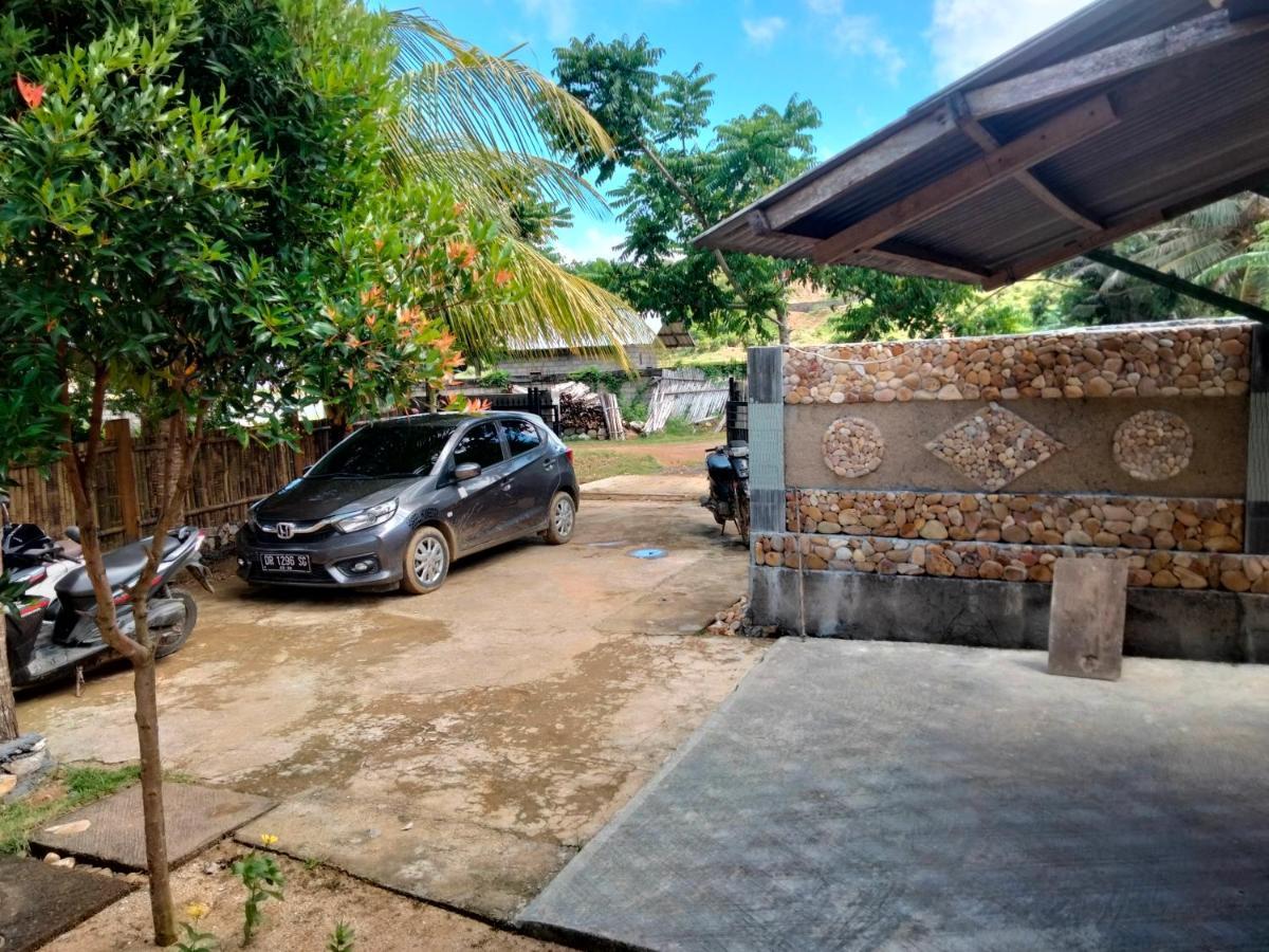 Barrel Homestay Areguling Kuta  Exterior photo