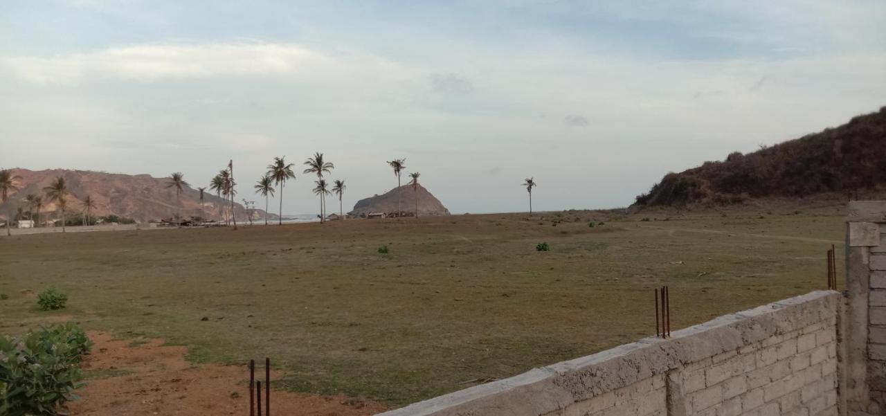 Barrel Homestay Areguling Kuta  Exterior photo